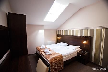 Hotel Kuban Pszczyna Bagian luar foto