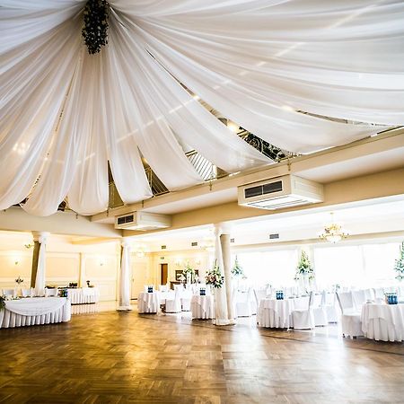 Hotel Kuban Pszczyna Bagian luar foto