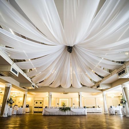 Hotel Kuban Pszczyna Bagian luar foto