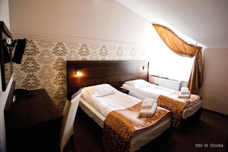 Hotel Kuban Pszczyna Bagian luar foto