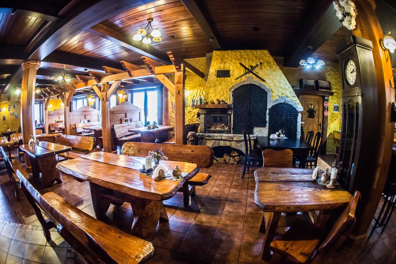 Hotel Kuban Pszczyna Bagian luar foto