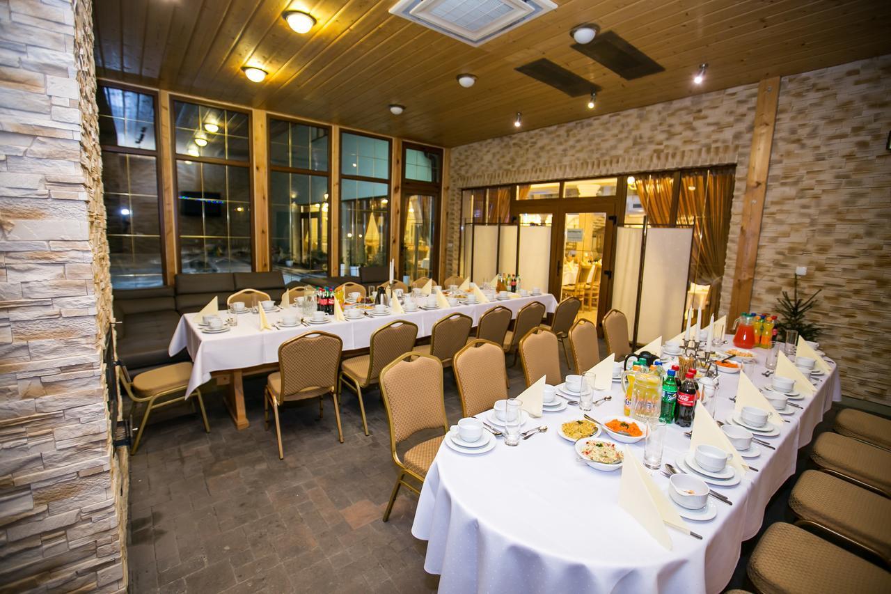 Hotel Kuban Pszczyna Bagian luar foto